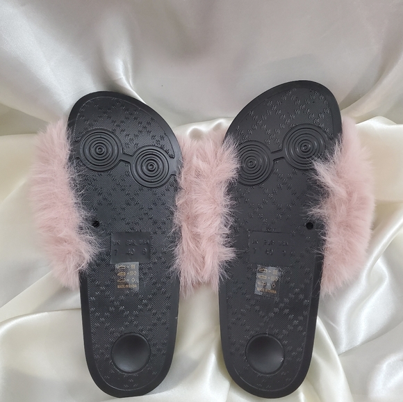 H2K Faux Fur Slides - Picture 5 of 5